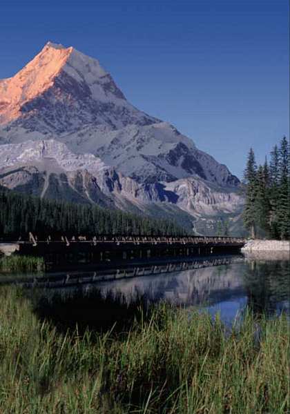 Mountain Lake, kanadischer See vor verschneiten Rocky Mountains 183x254cm, 4-teilig- bei Klick zurck zur Motivbersicht