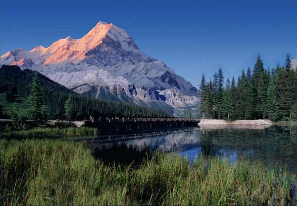 Mountain Lake, kanadischer See vor verschneiten Rocky Mountains 366x254cm, 8-teilig- bei Klick zurück zur Motivübersicht