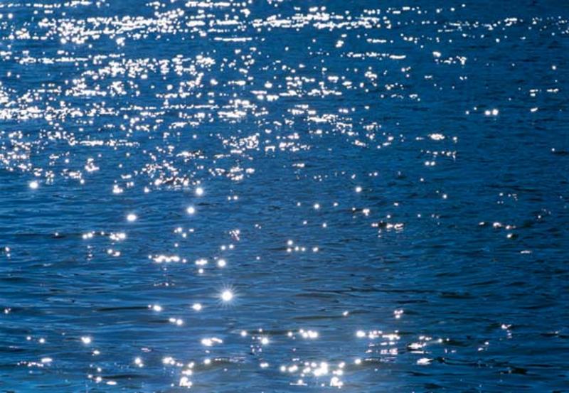 STELLE DI MARE, tanzende Lichter auf dem Wasser - bei Klick zurück zur Motivübersicht
